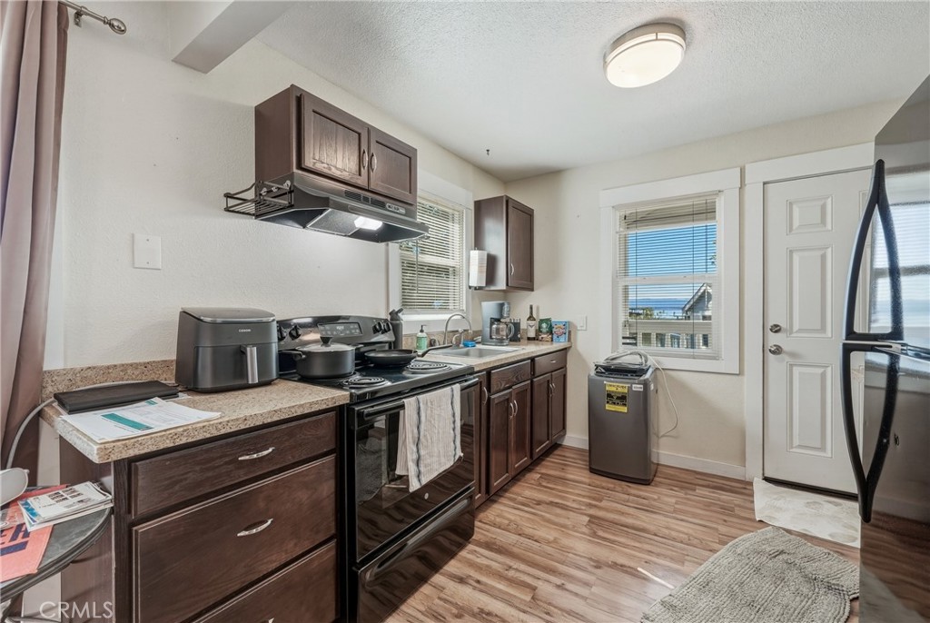 4550 Lakeshore Property Photo 15