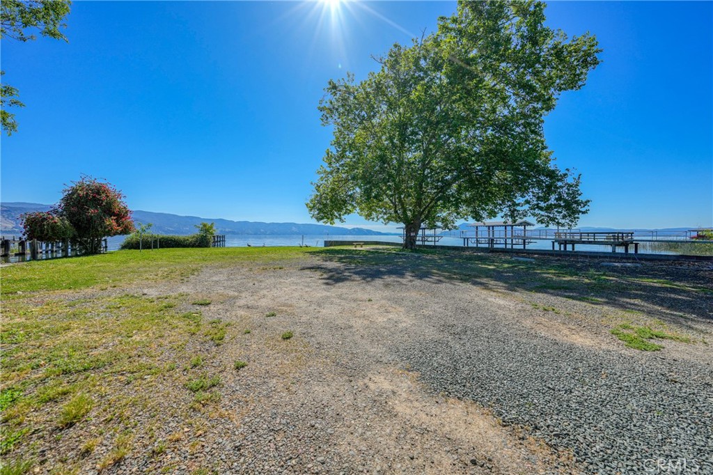 4550 Lakeshore Property Photo 49