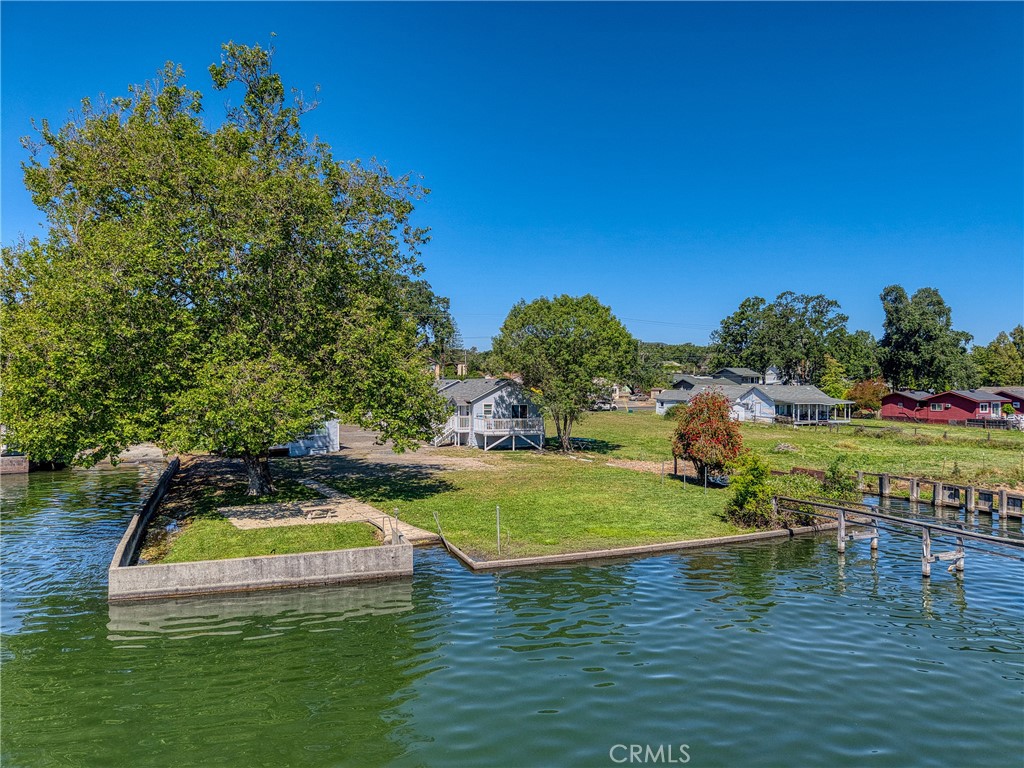 4550 Lakeshore Property Photo 55