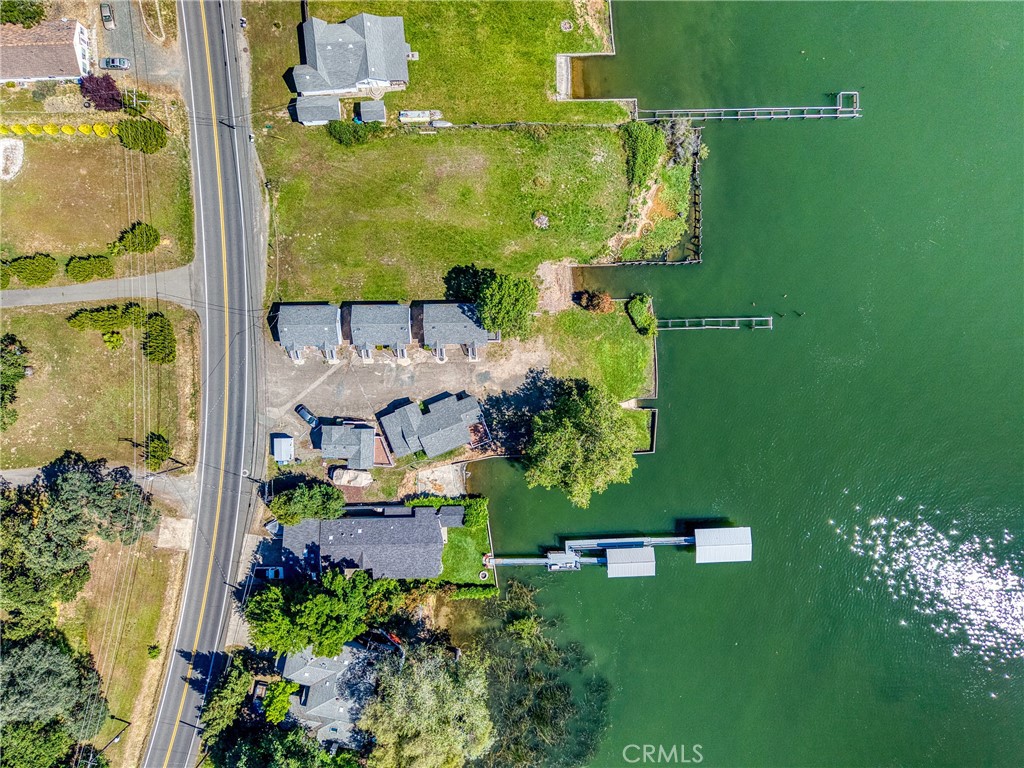 4550 Lakeshore Property Photo 58