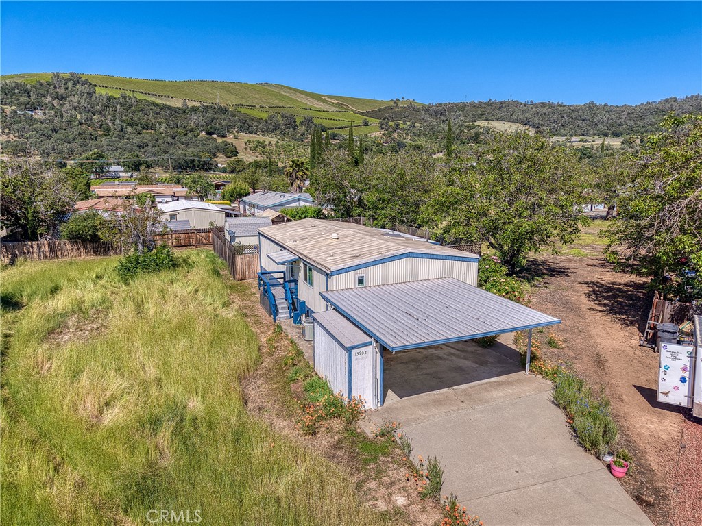 13902 Apple Lane Property Photo 3