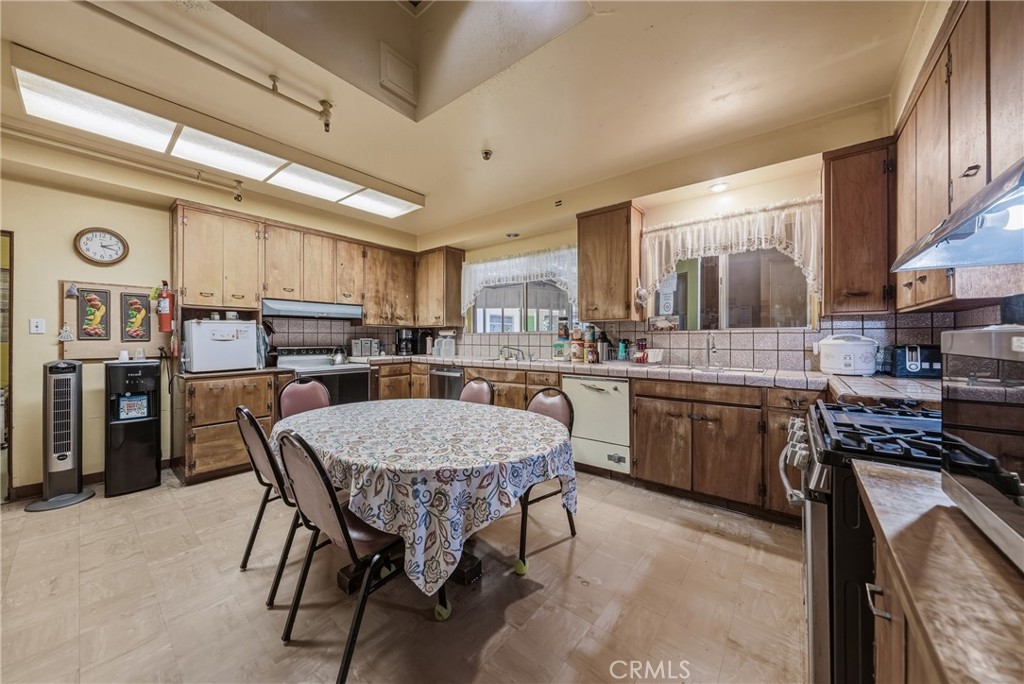 955 Pool Property Photo 12