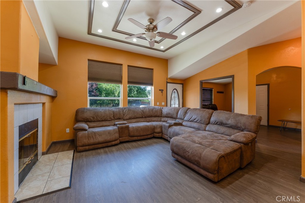 17706 Holly Way Property Photo 3