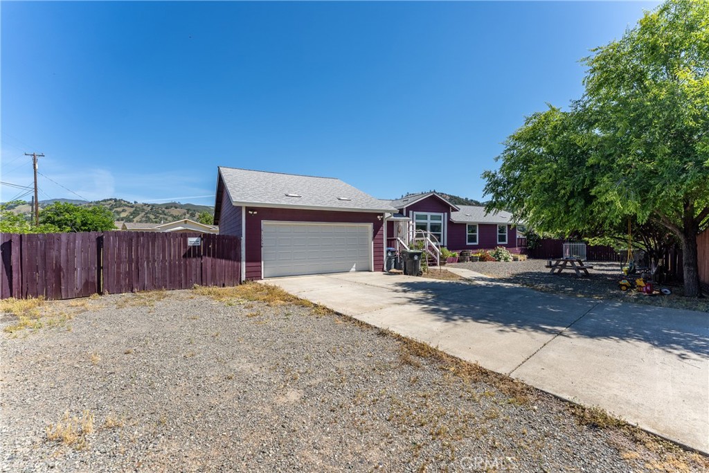 17706 Holly Way Property Photo 19