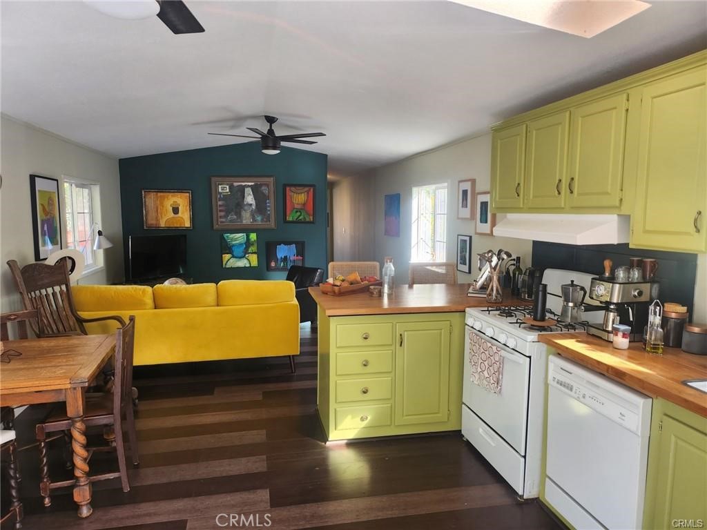 13050 Island Drive 12 Property Photo 3