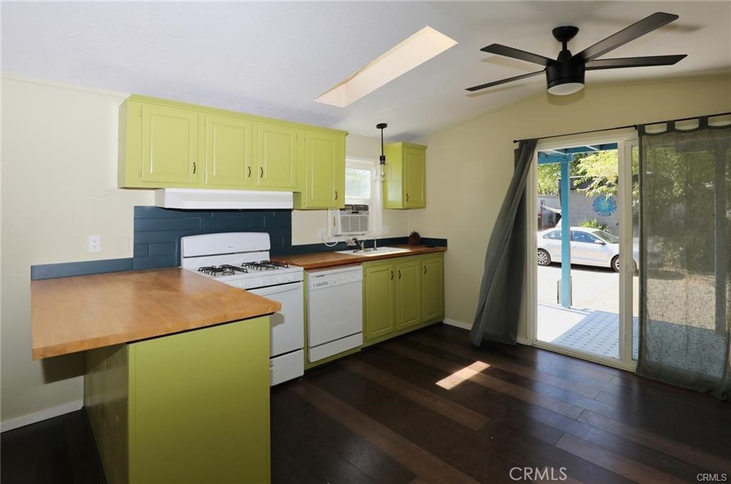 13050 Island Drive 12 Property Photo 4