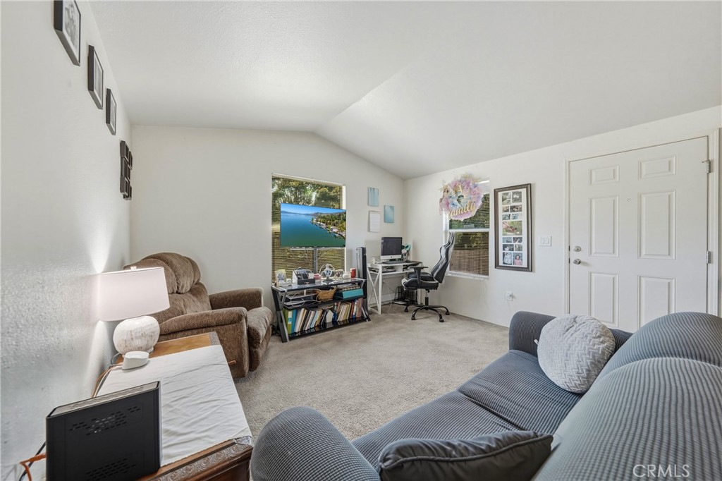 6219 Roland Property Photo 6
