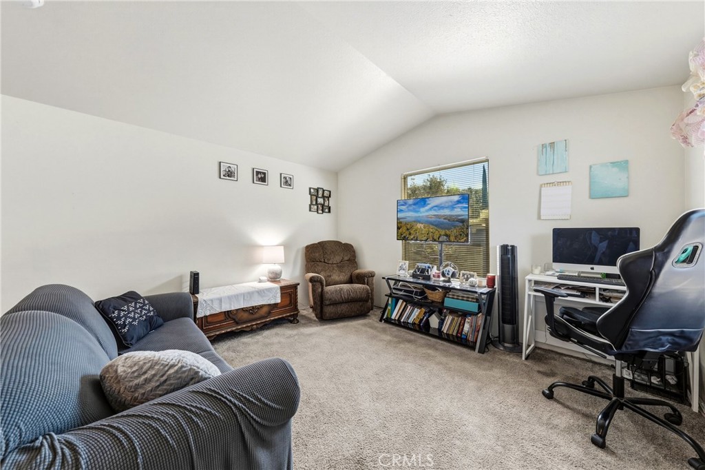 6219 Roland Property Photo 7