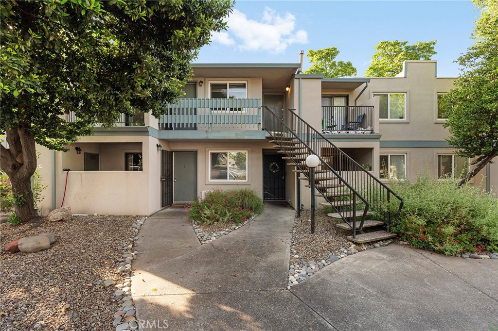 1412 N Cherry 2 Property Photo 1