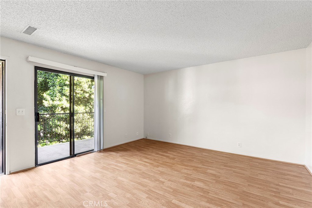 1412 N Cherry 2 Property Photo 7