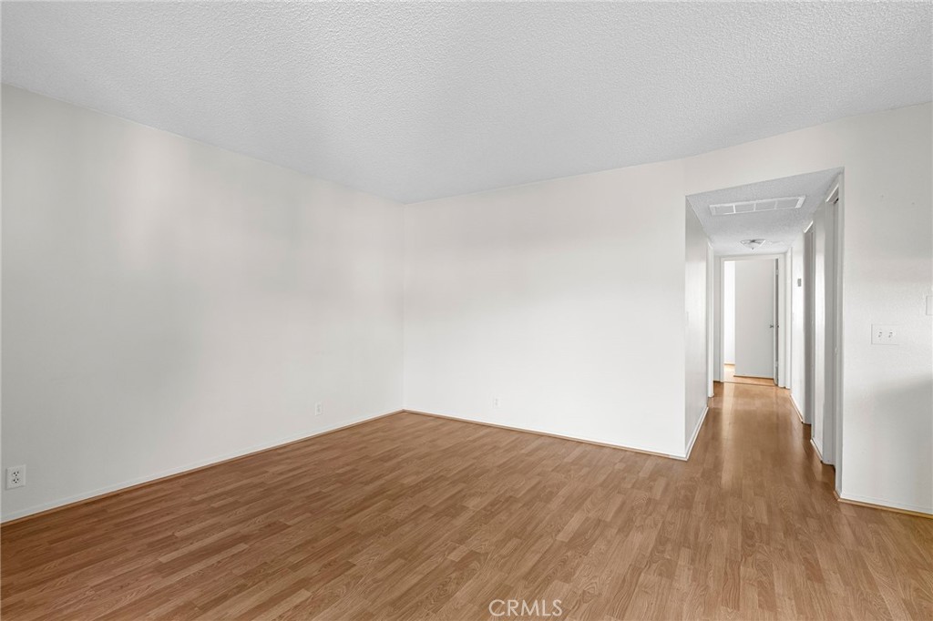 1412 N Cherry 2 Property Photo 8