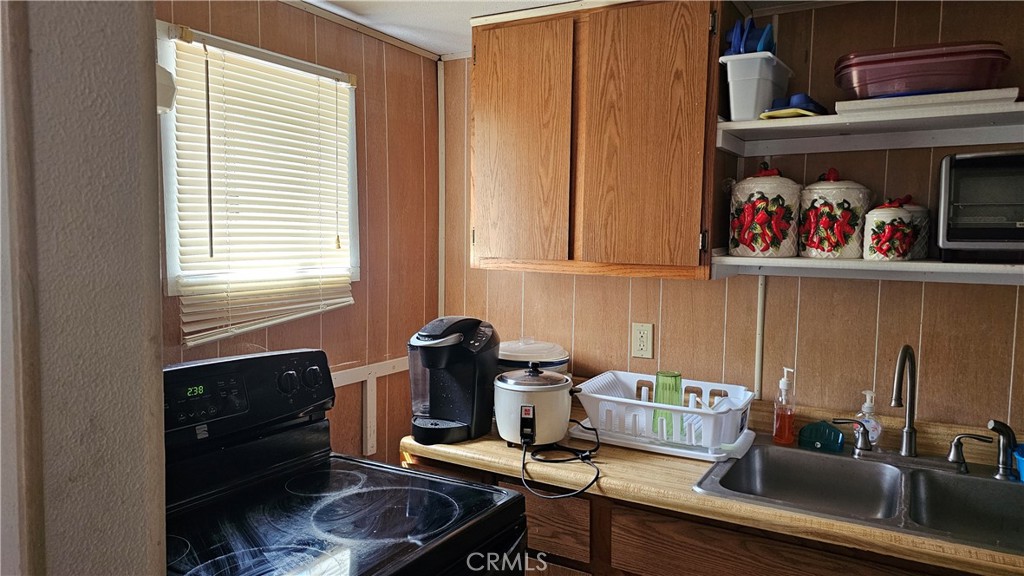 16067 Dam Road Property Photo 13