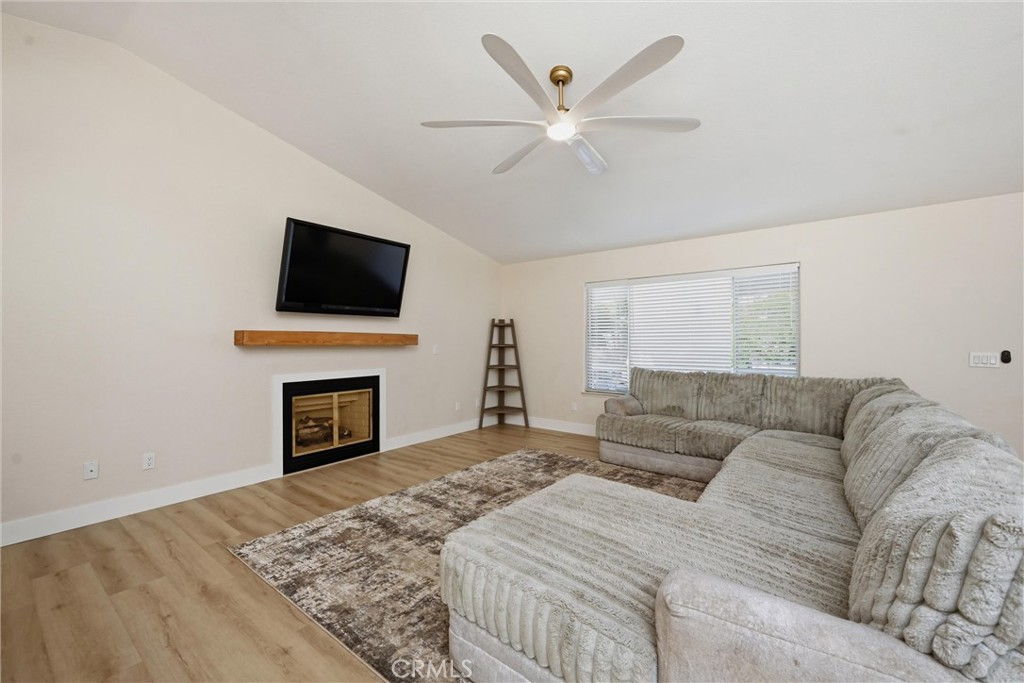 16906 Greenridge Property Photo 2