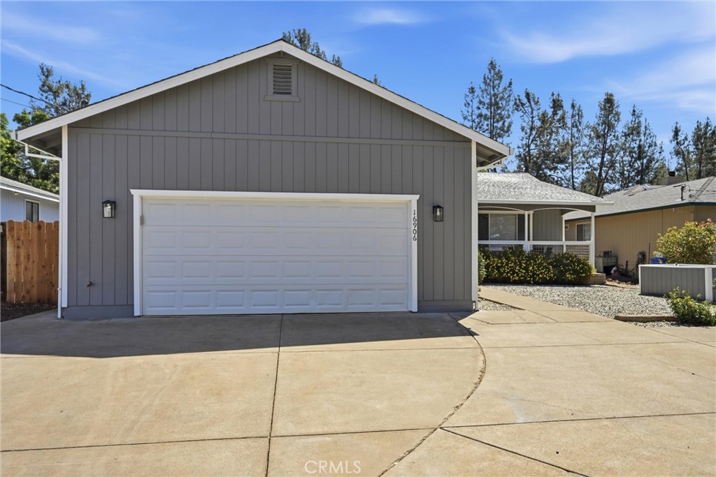 16906 Greenridge Property Photo 24