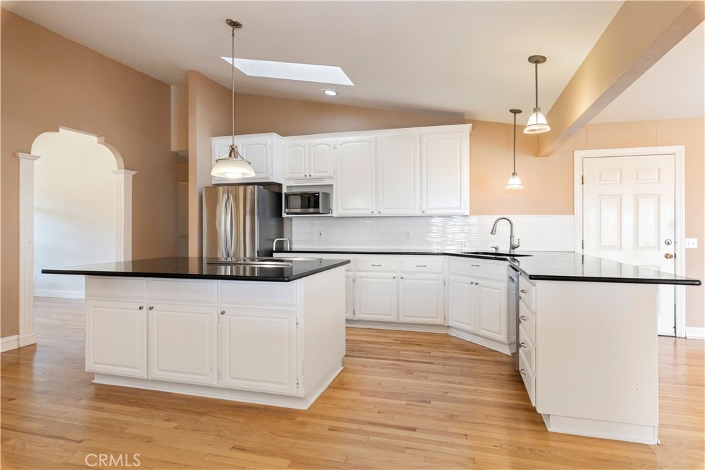 2210 Cedar Hill Way Property Photo 12