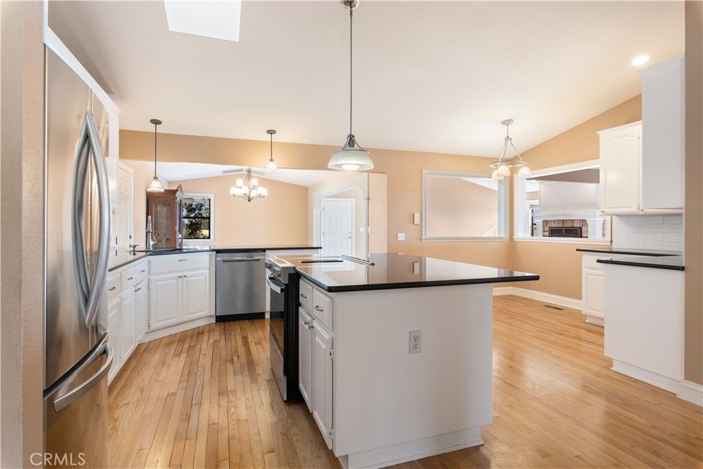 2210 Cedar Hill Way Property Photo 13