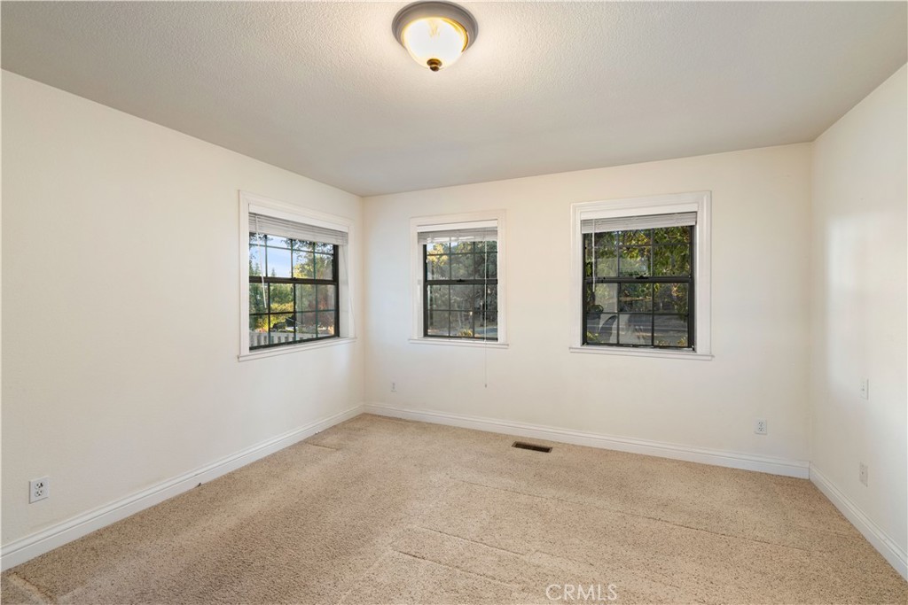 2210 Cedar Hill Way Property Photo 36