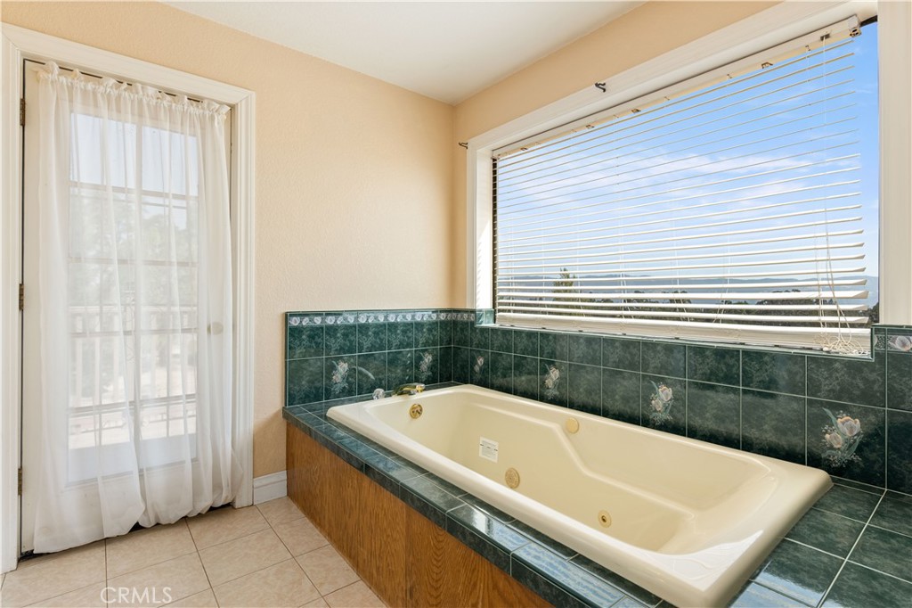 2210 Cedar Hill Way Property Photo 44