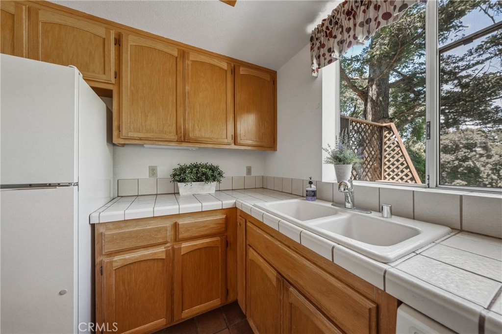 2944 Buckingham Property Photo 19