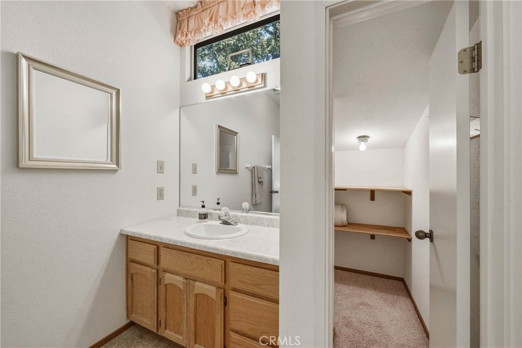 2944 Buckingham Property Photo 36