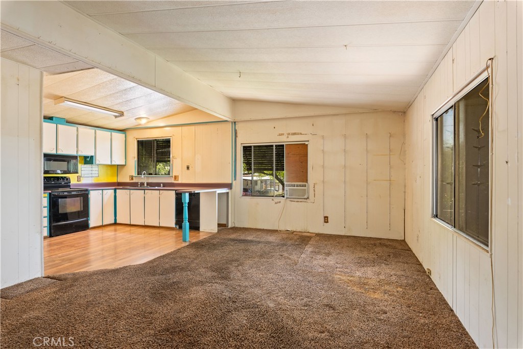 6945 Colusa Street Property Photo 5