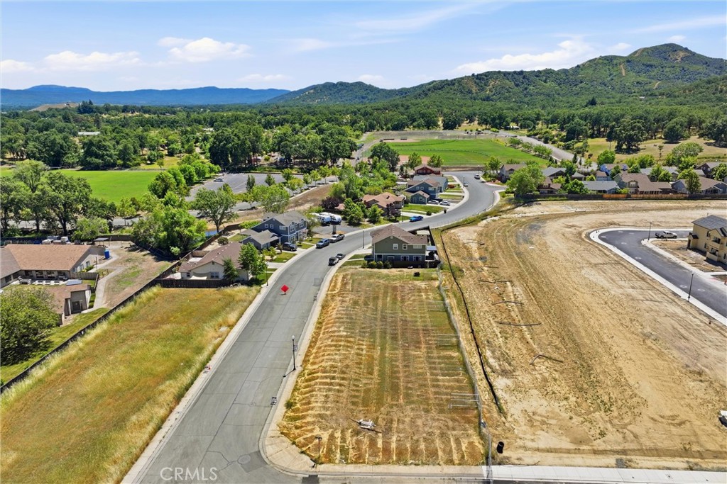 1241 Wrigley Property Photo 6