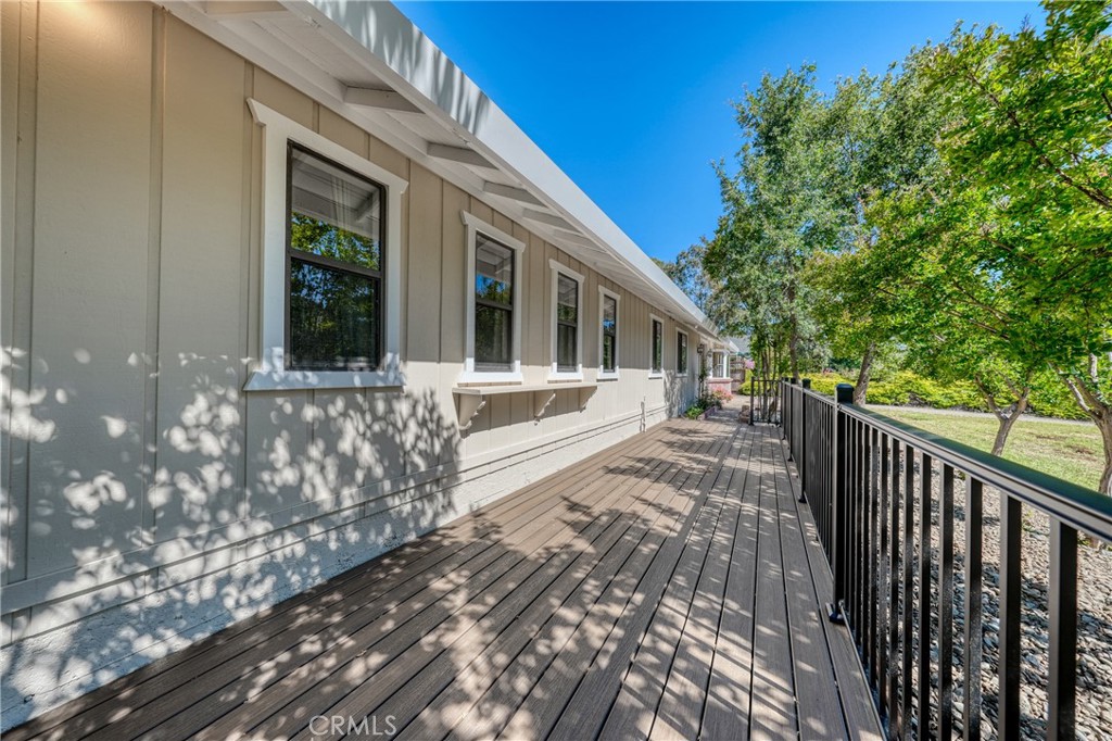3223 Compton Avenue Property Photo 6