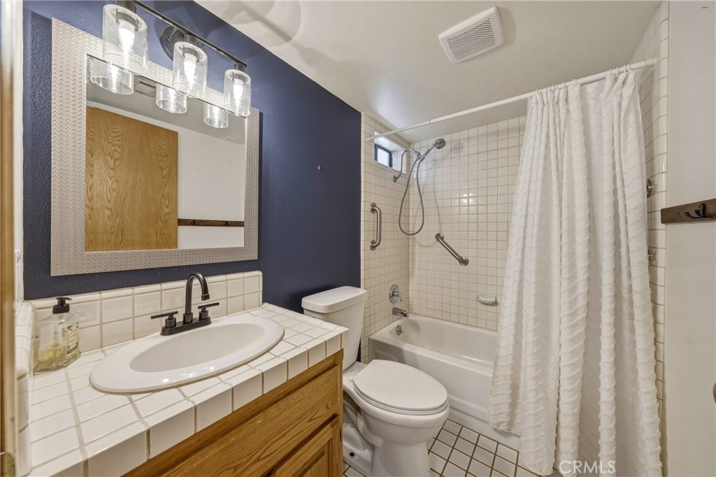 3223 Compton Avenue Property Photo 27