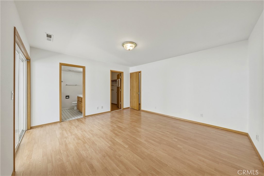 3223 Compton Avenue Property Photo 32