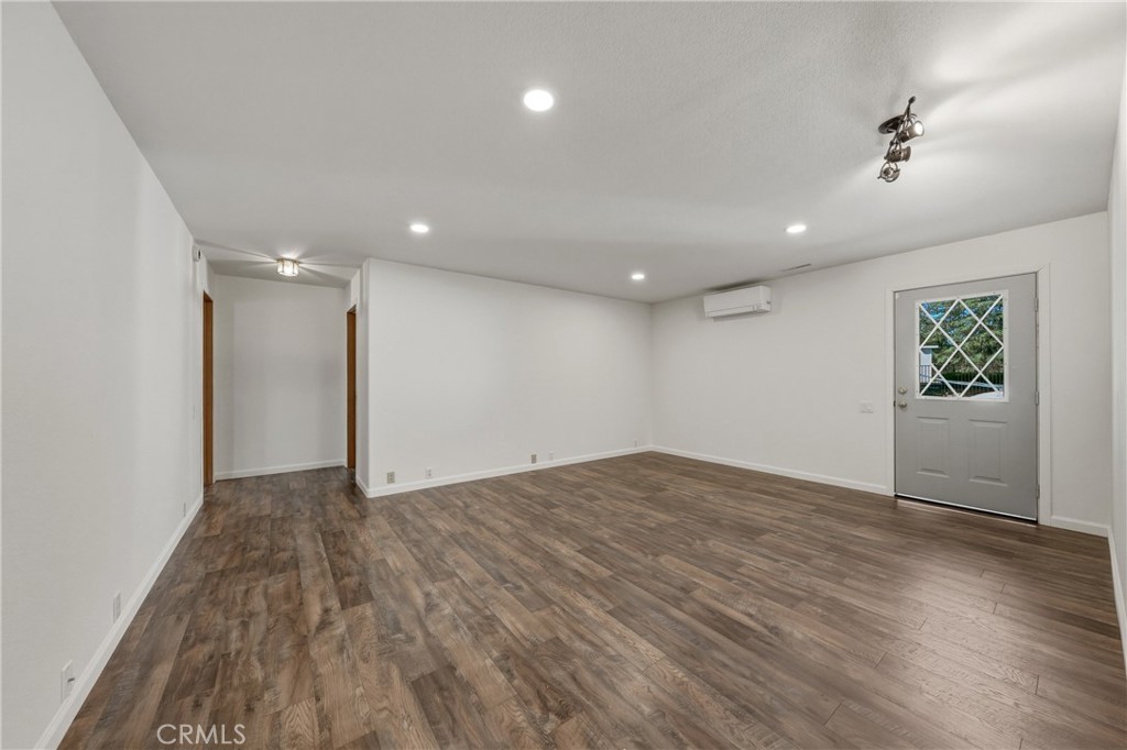 3223 Compton Avenue Property Photo 38