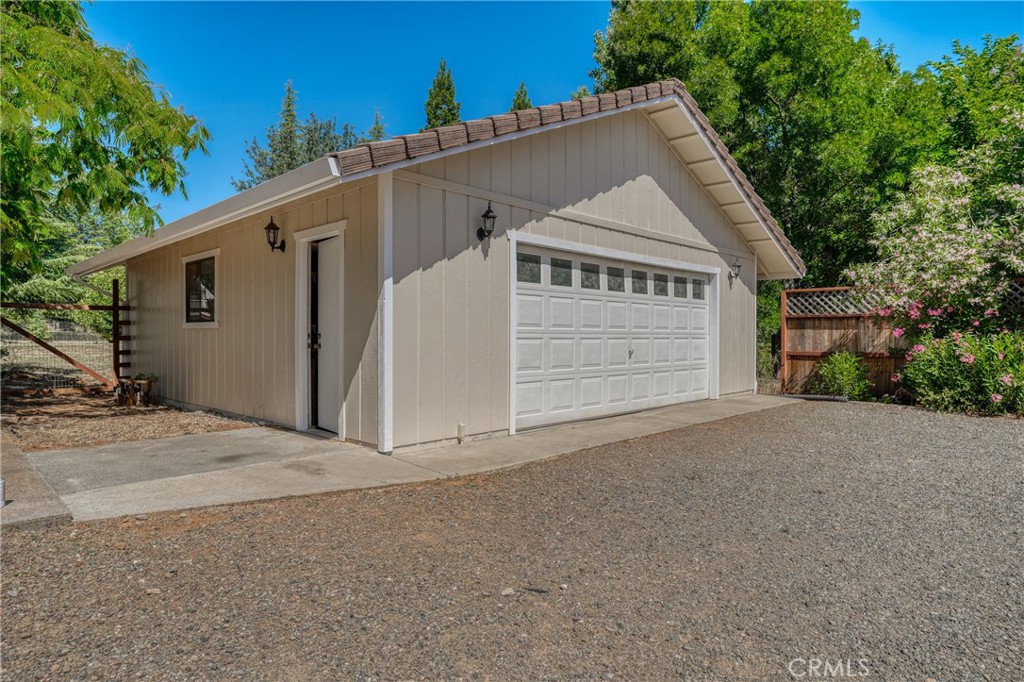 3223 Compton Avenue Property Photo 51