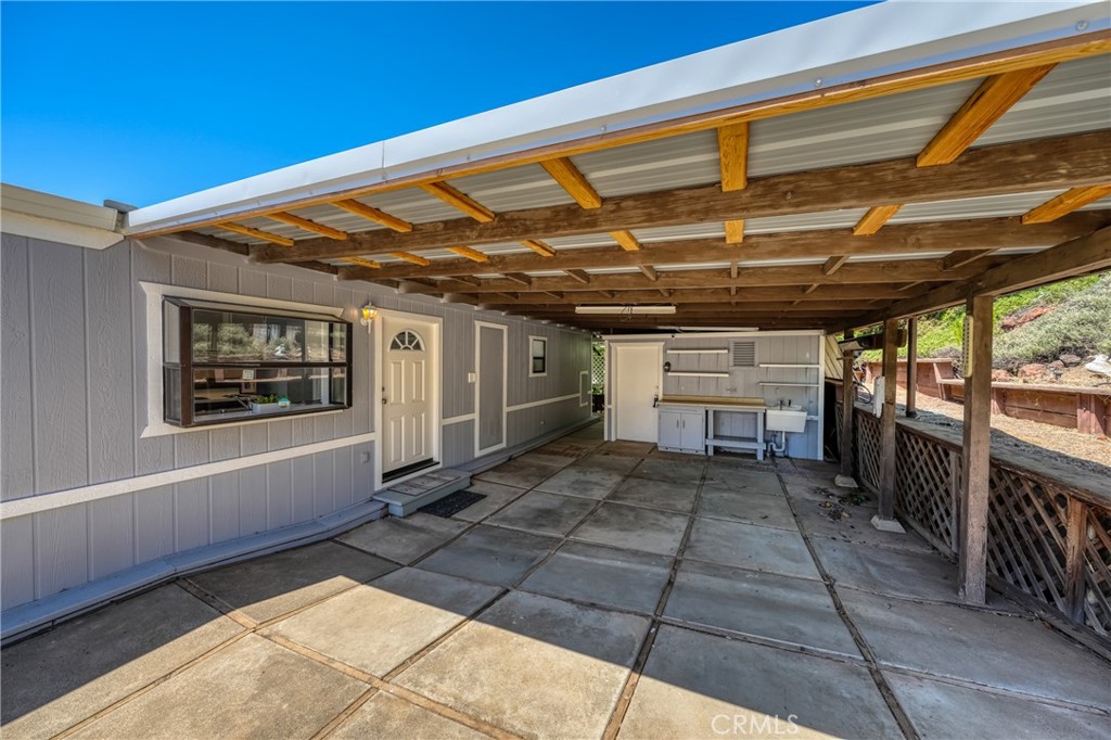 3360 Yuba Street Property Photo 6