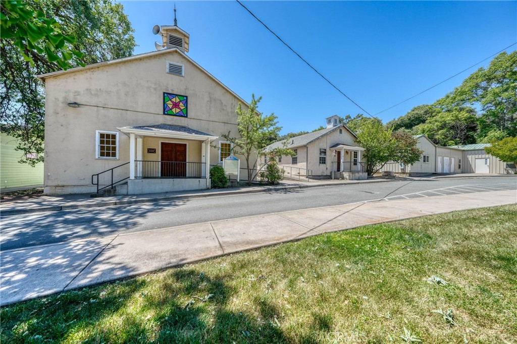 12487 The Plaza Property Photo 1