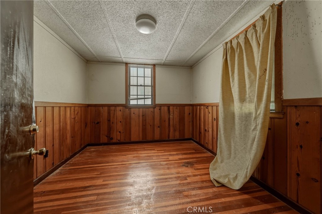12487 The Plaza Property Photo 10