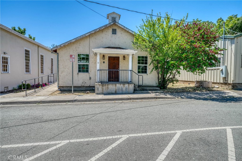 12487 The Plaza Property Photo 13