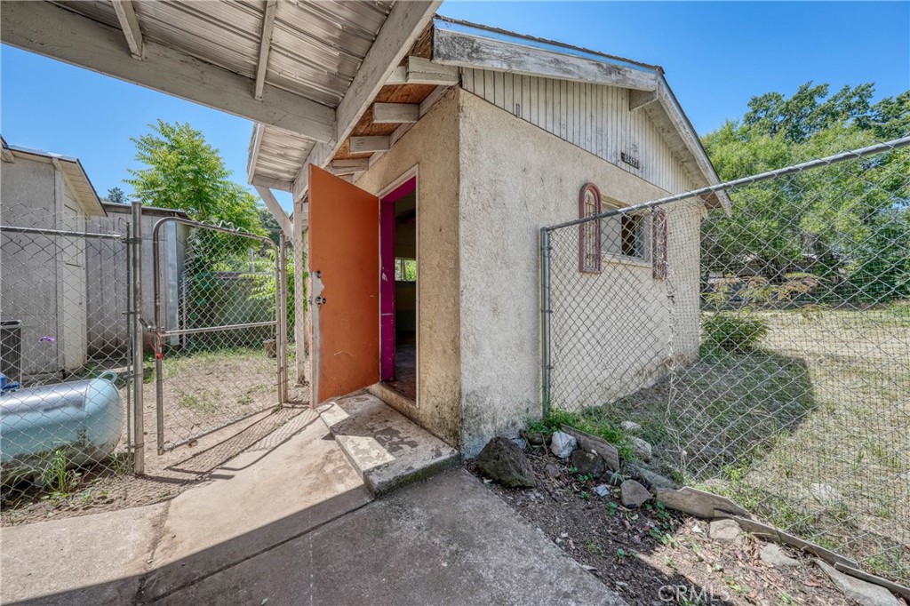 12487 The Plaza Property Photo 25