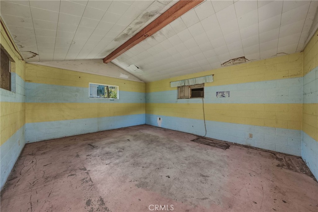 12487 The Plaza Property Photo 26