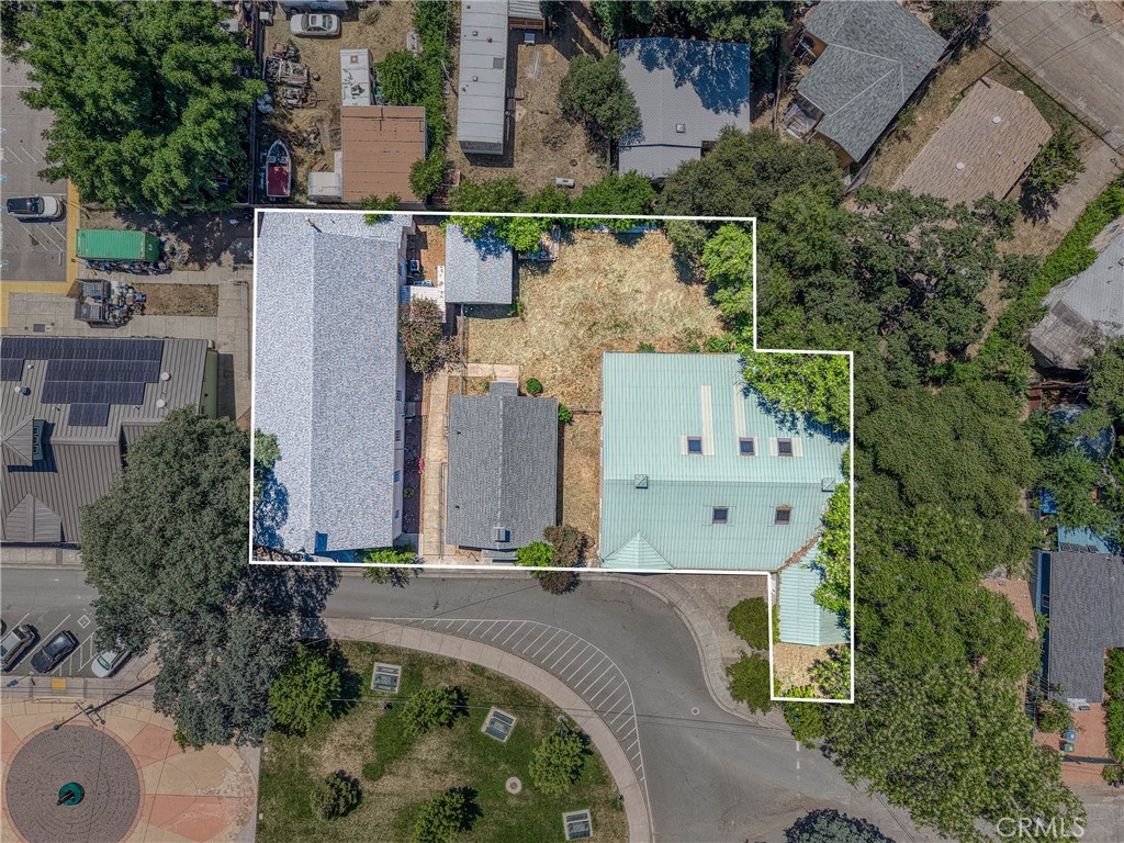 12487 The Plaza Property Photo 31