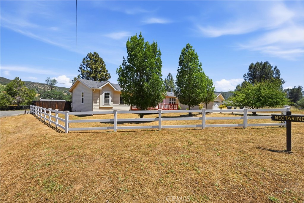 2860 Spring Valley Road Property Photo 2