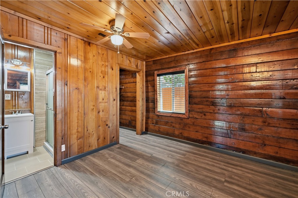 14420 Pearl Avenue Property Photo 6