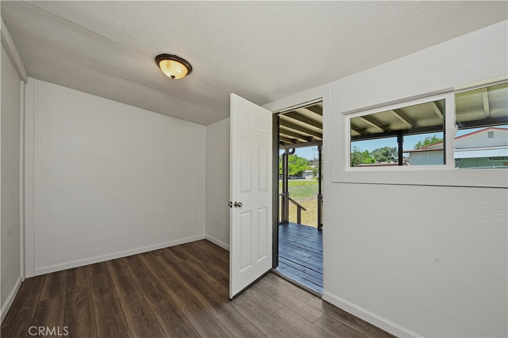 14420 Pearl Avenue Property Photo 11