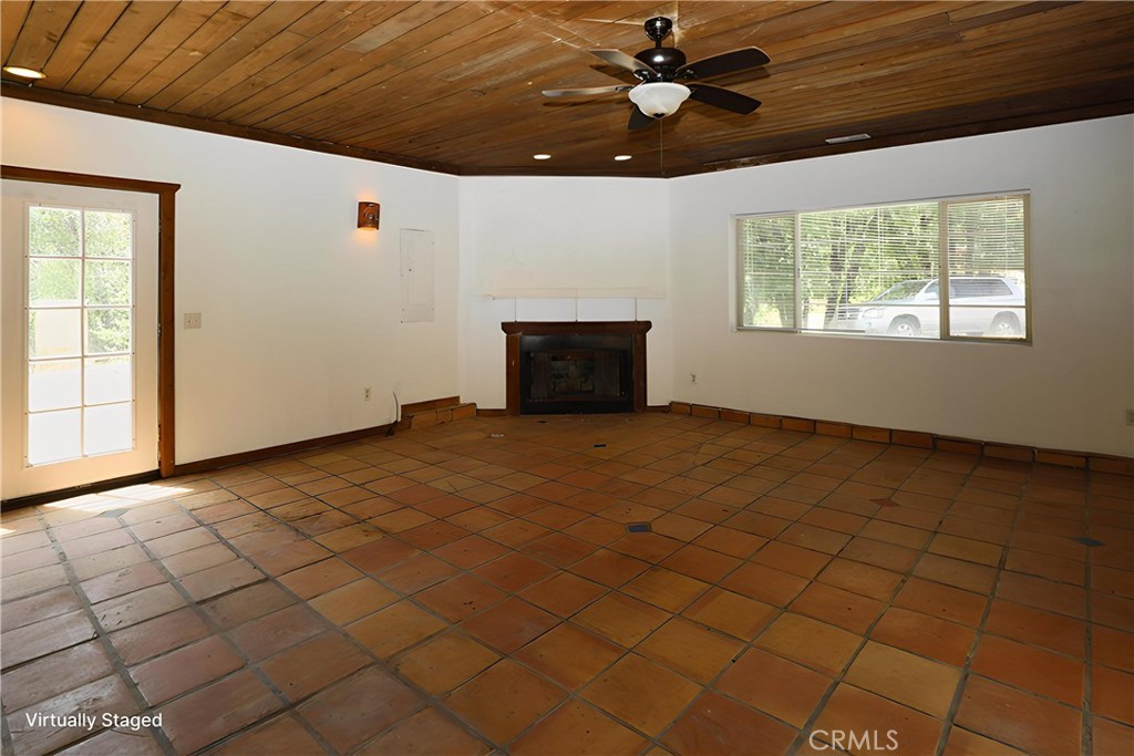 7200 Kahms Property Photo 31