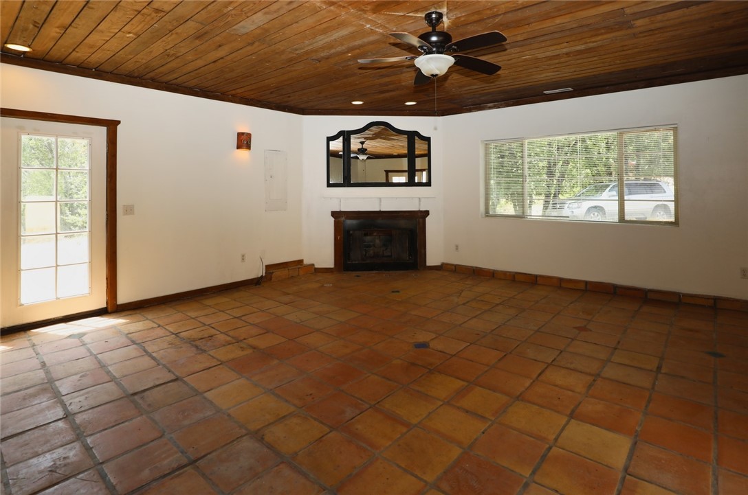 7200 Kahms Property Photo 32