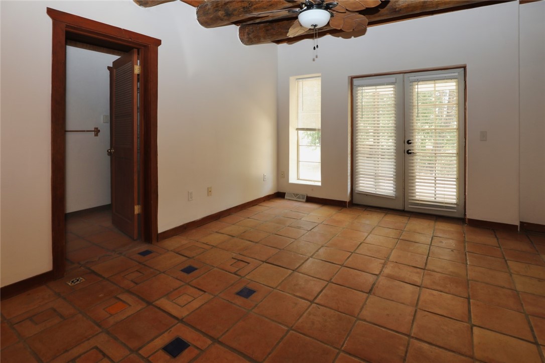 7200 Kahms Property Photo 43