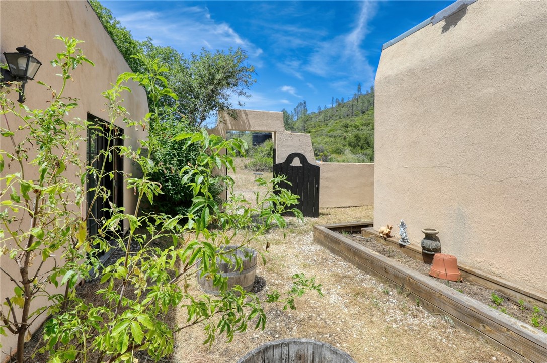 7200 Kahms Property Photo 48