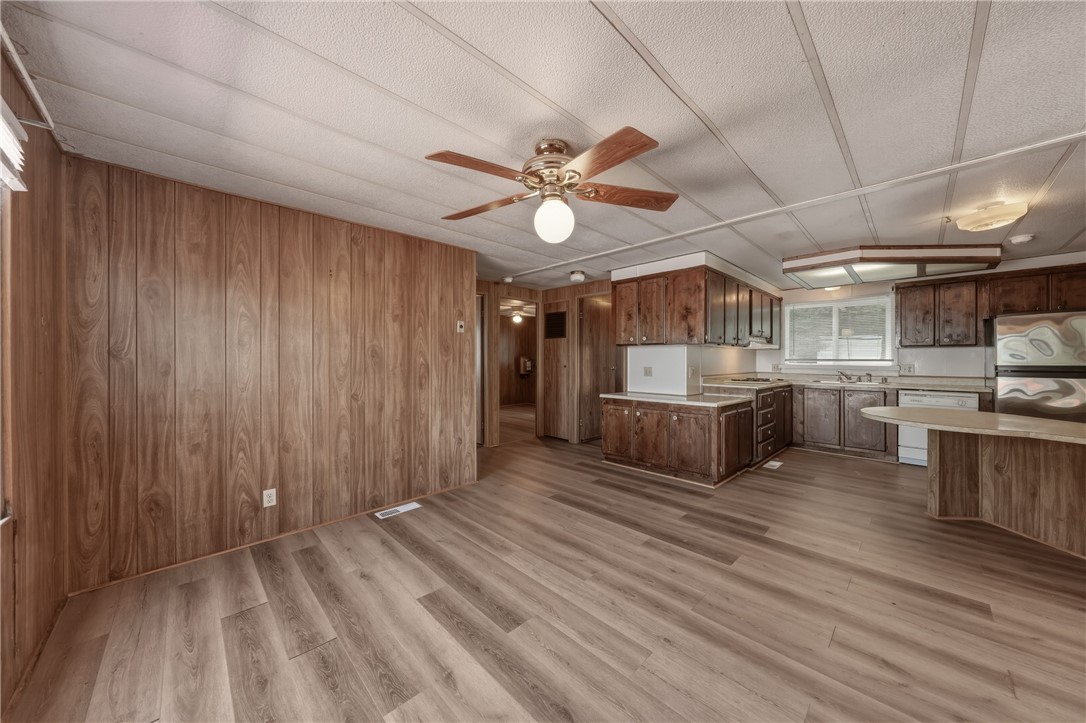 6956 Glebe Drive Property Photo 7