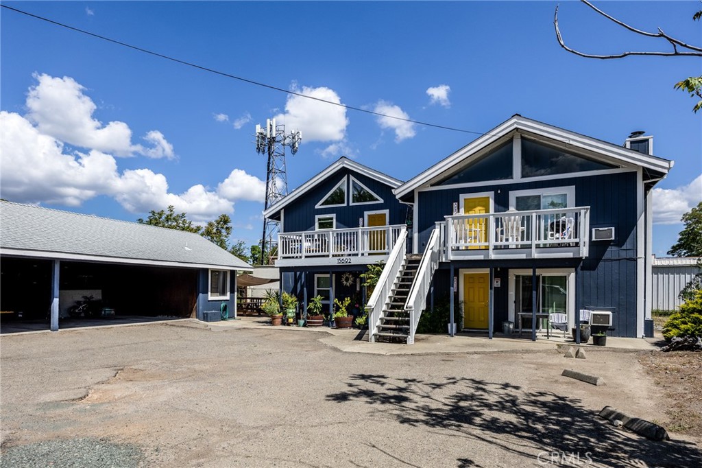 15692 Armstrong Property Photo 3