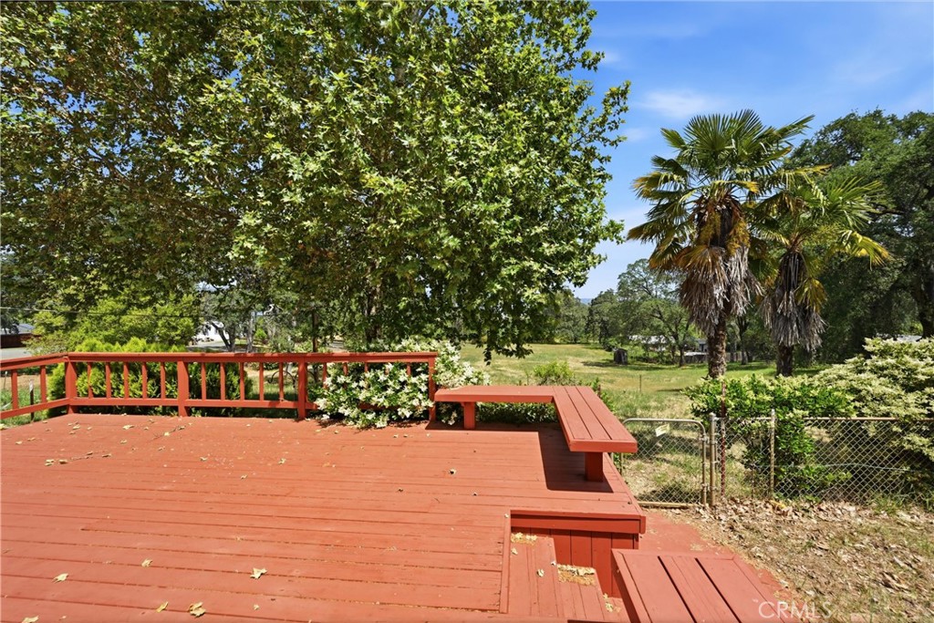 2765 Howard Property Photo 3