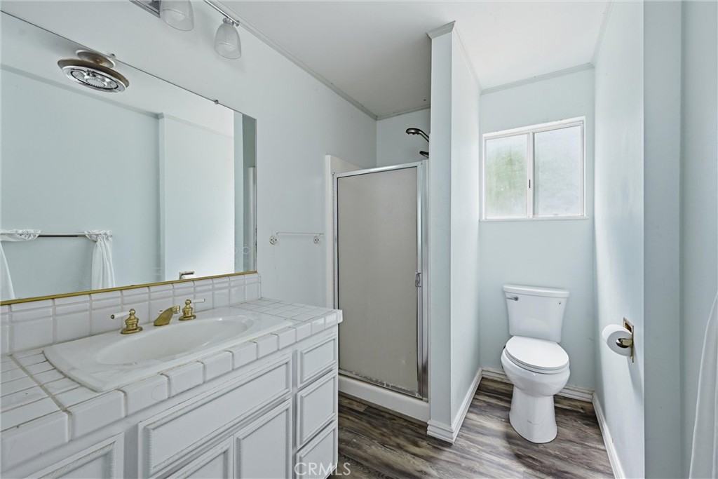 2765 Howard Property Photo 16