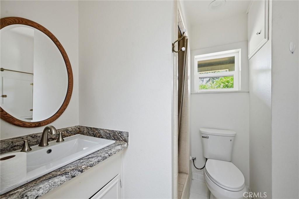 2765 Howard Property Photo 17